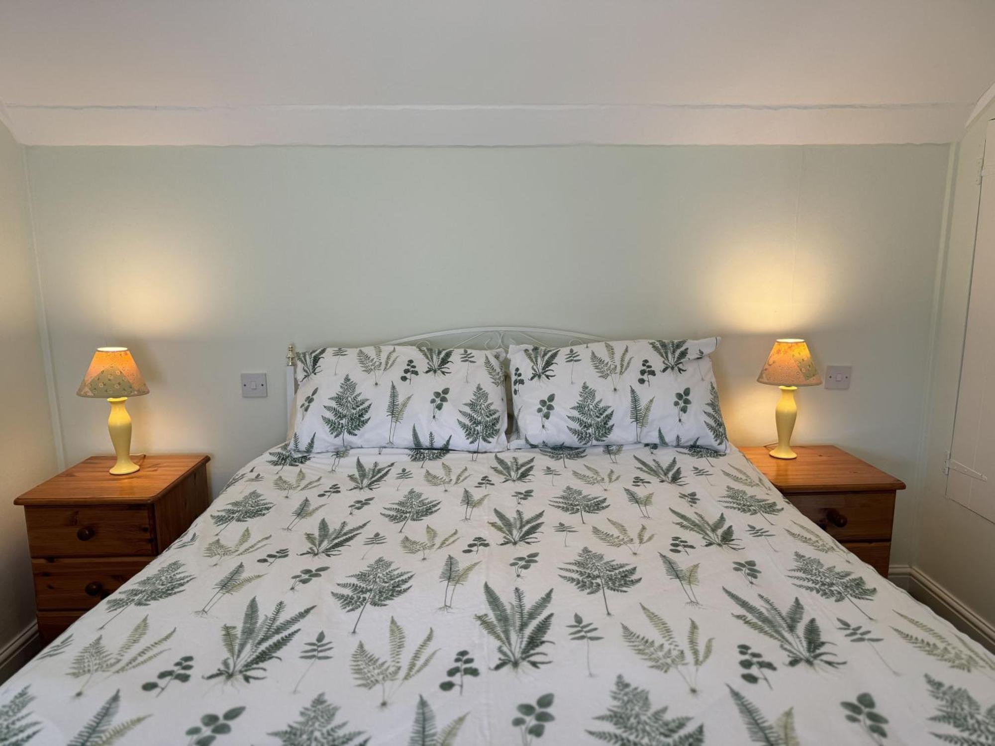 Greenswood Cottage - Cosy Cottage, Rural Location, Beautiful Landscaped Gardens With Pond And Lake Dartmouth Esterno foto