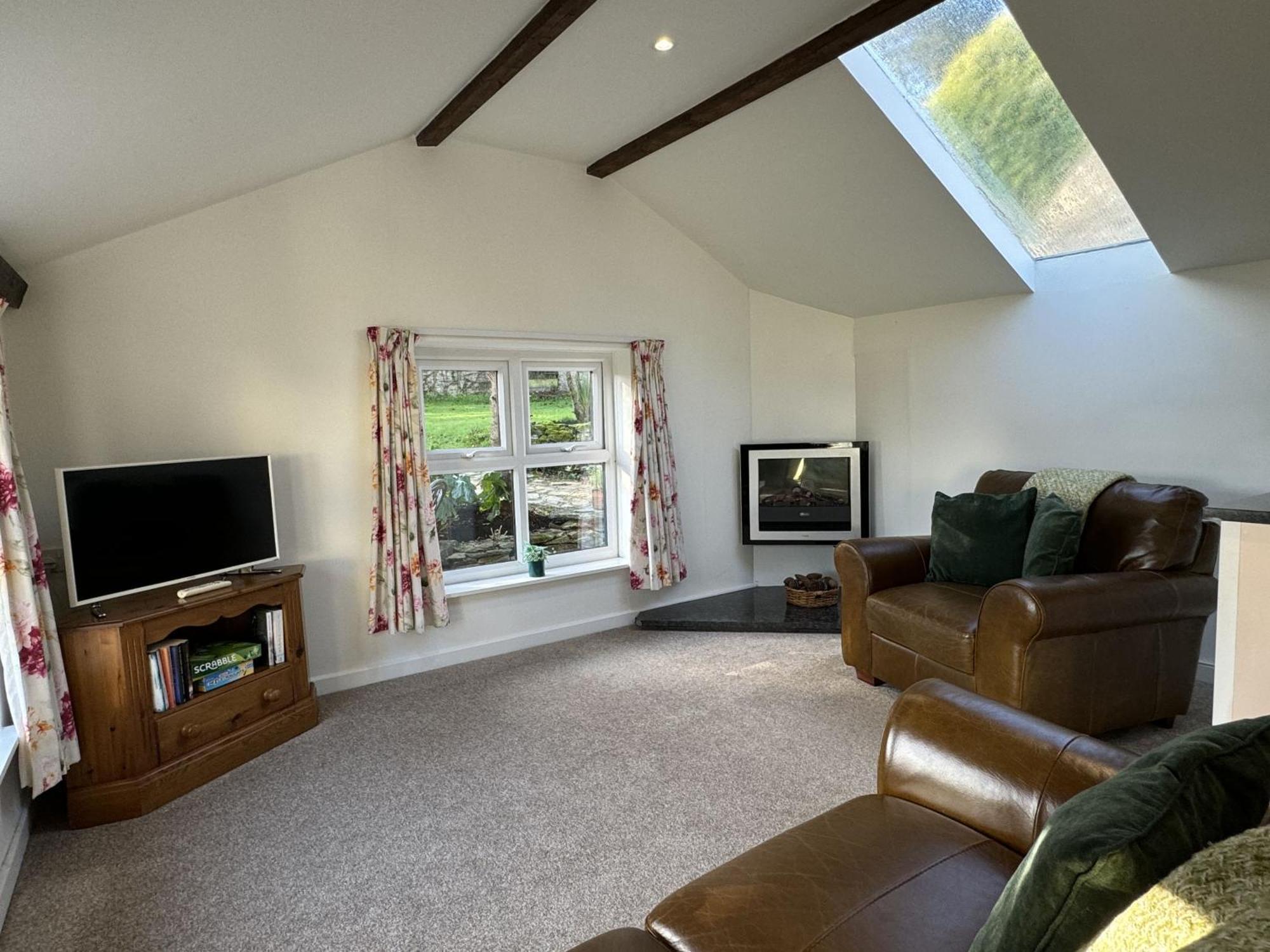 Greenswood Cottage - Cosy Cottage, Rural Location, Beautiful Landscaped Gardens With Pond And Lake Dartmouth Esterno foto