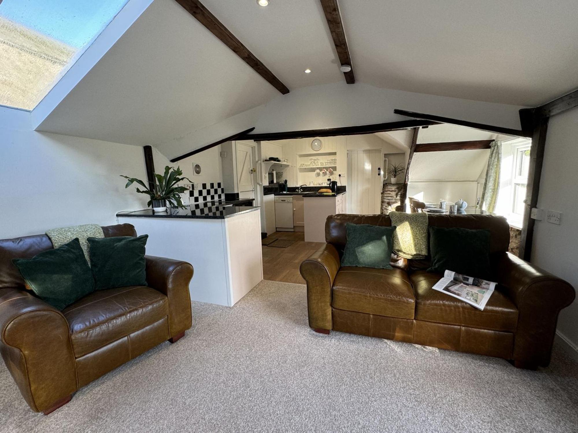 Greenswood Cottage - Cosy Cottage, Rural Location, Beautiful Landscaped Gardens With Pond And Lake Dartmouth Esterno foto